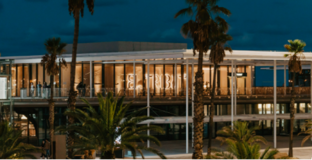 Dónde comer bien en el Puerto Olímpico de Barcelona: descubre El Tribut
